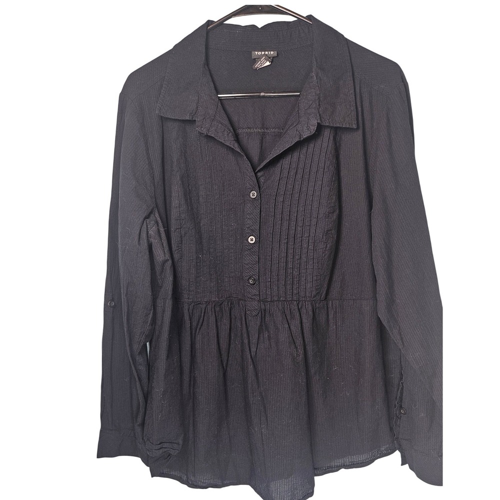 Torrid Womens Plus Sz 2 Black Textured Pinstripe Babydoll Blouse Roll Tab Sleeve